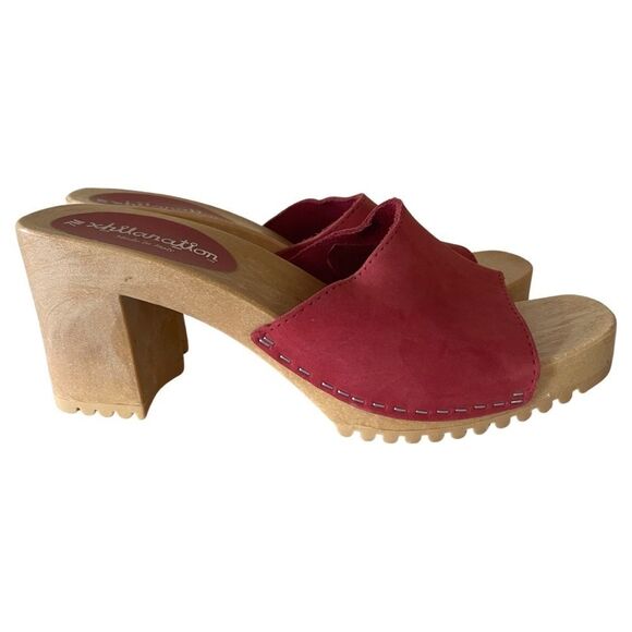 VINTAGE 90s Xhilaration Suede Slide Platform Heels Red Size 7 - Picture 2 of 9